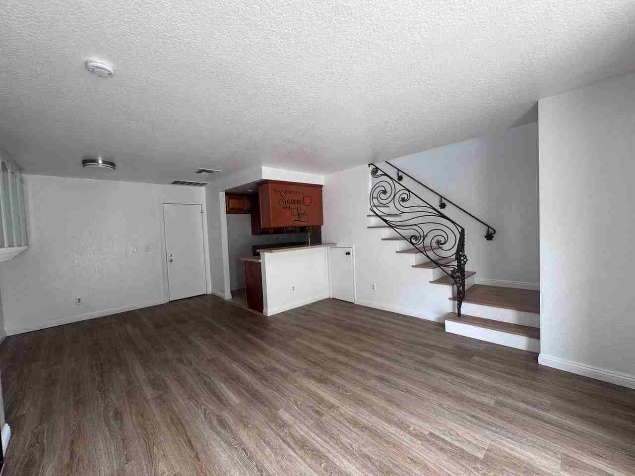 5920 Middleton St - Photo 3 of 29