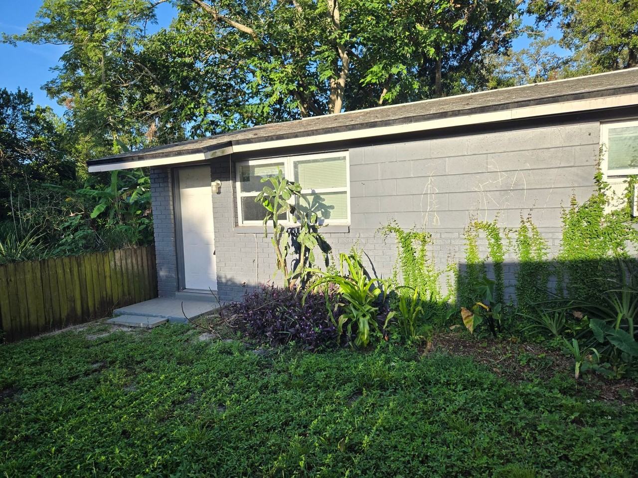 1503 Navajo Avenue - Photo 3 of 19