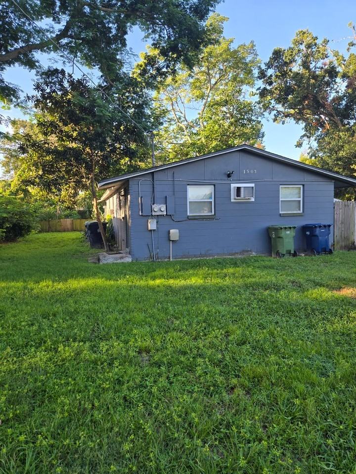 1503 Navajo Avenue - Photo 2 of 19