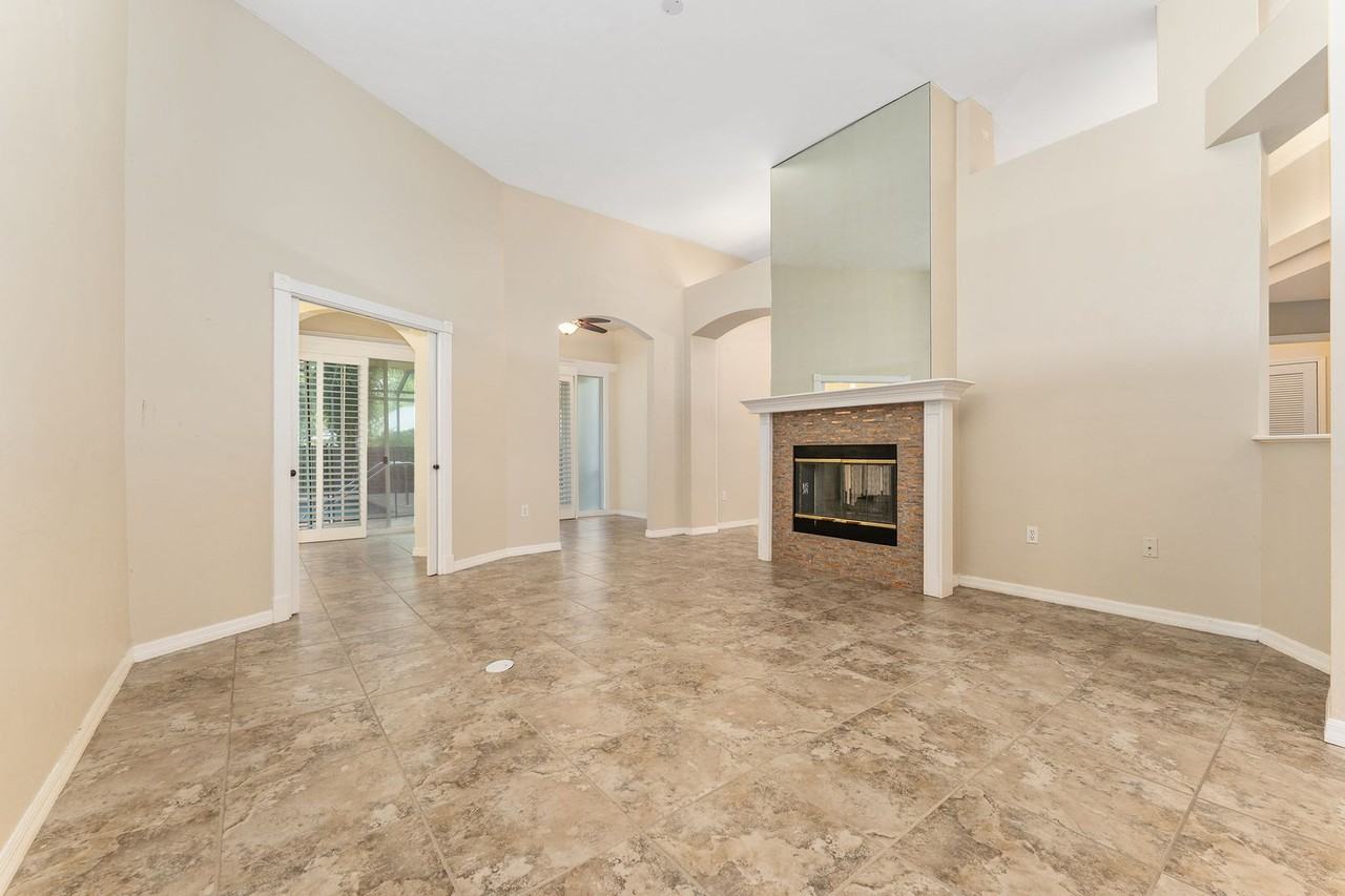 10106 Nw 13th Ave - Photo 7 of 35