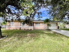 2326 Se 8th Ave - Photo 1 of 1