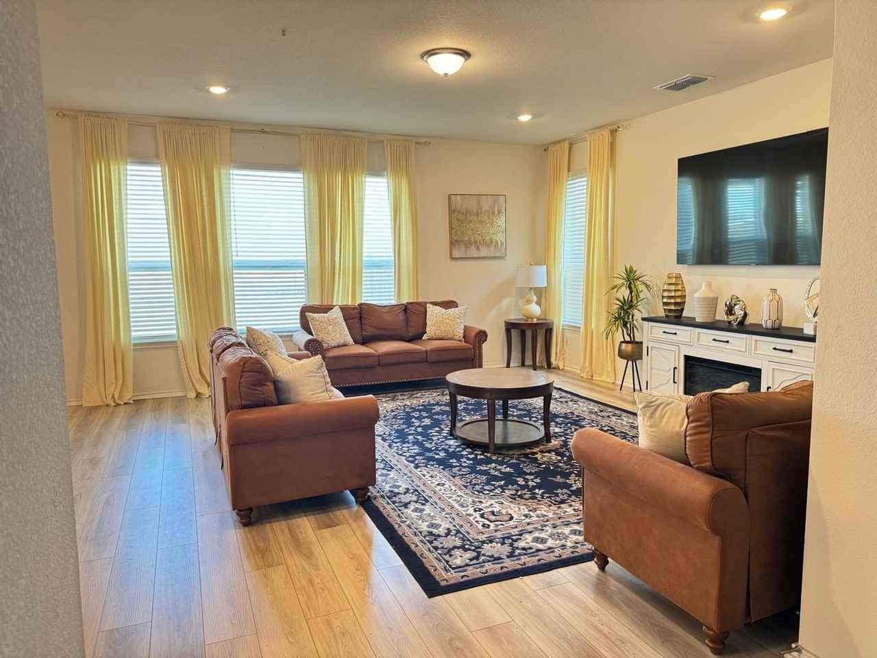 4414 Acerno Street - Photo 2 of 25