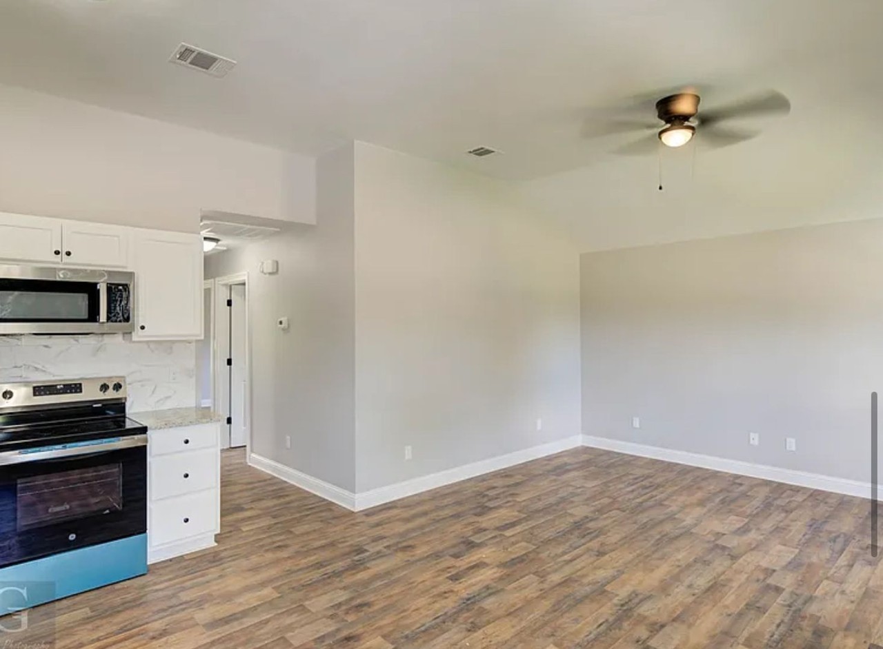 1316 Becky St - Photo 4 of 14