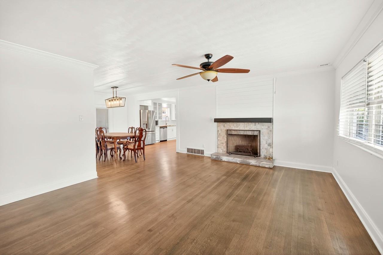 4214 Woodcrest Dr - Photo 5 of 14