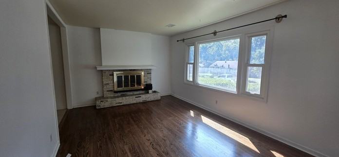6814 W 72nd St - Photo 2 of 10