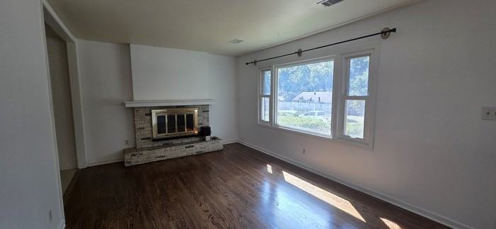 6814 W 72nd St - Photo 3 of 10