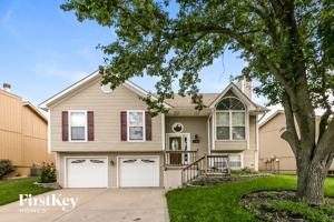 featured image of 11105 N Wallace Ave