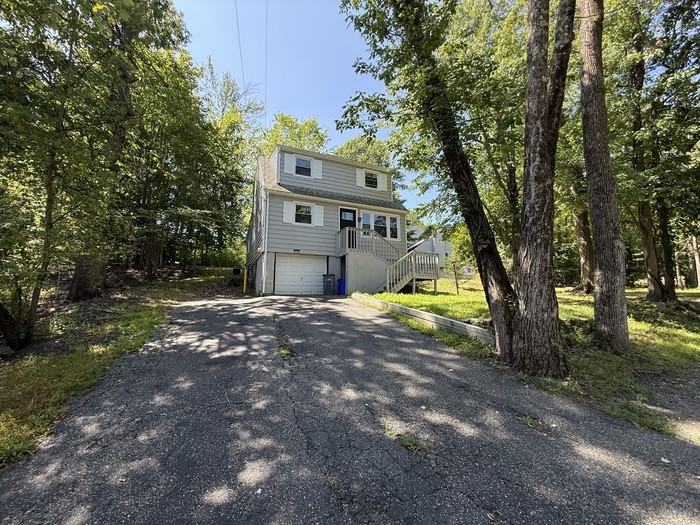 49 Hunter Rd - Photo 2 of 36