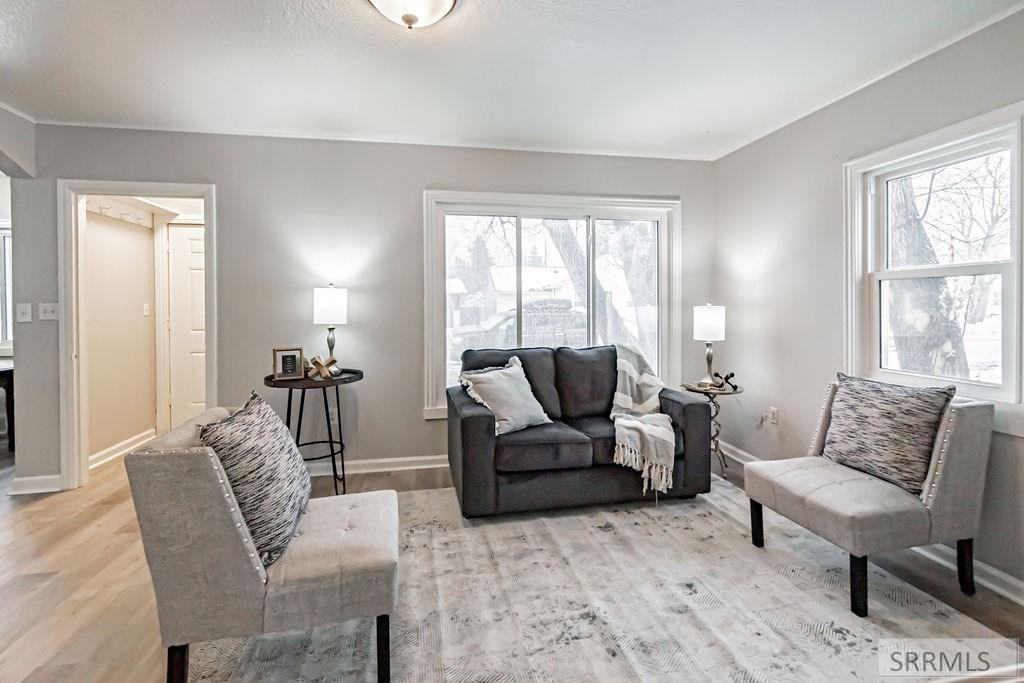 465 3rd St #NA - Photo 2 of 44