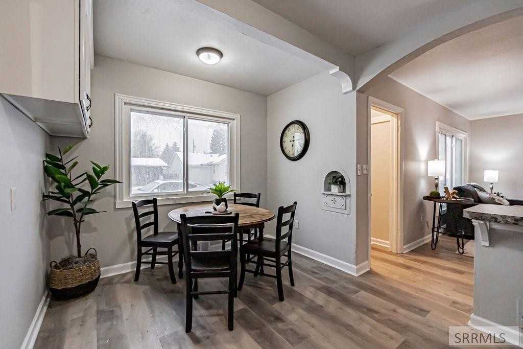 465 3rd St #NA - Photo 7 of 44