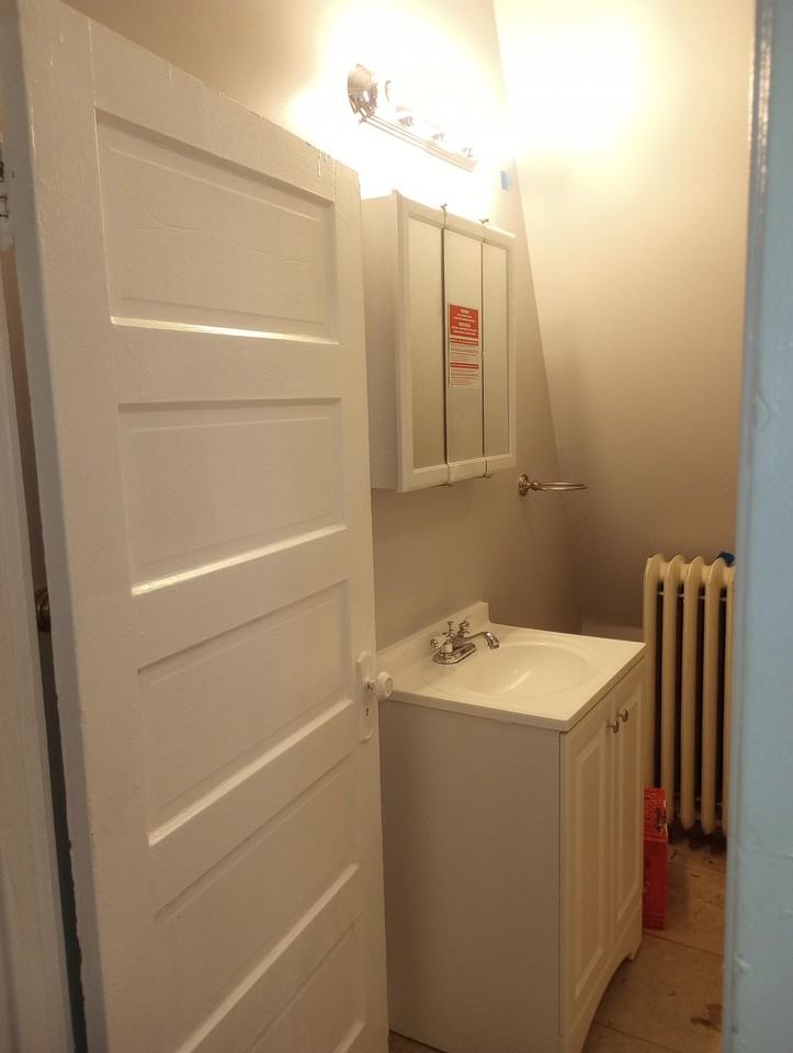 11252 S Eggleston Ave #2 - Photo 4 of 8