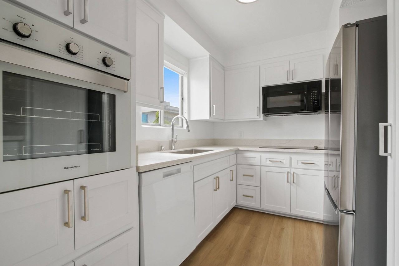 110 S Swall - Photo 6 of 50