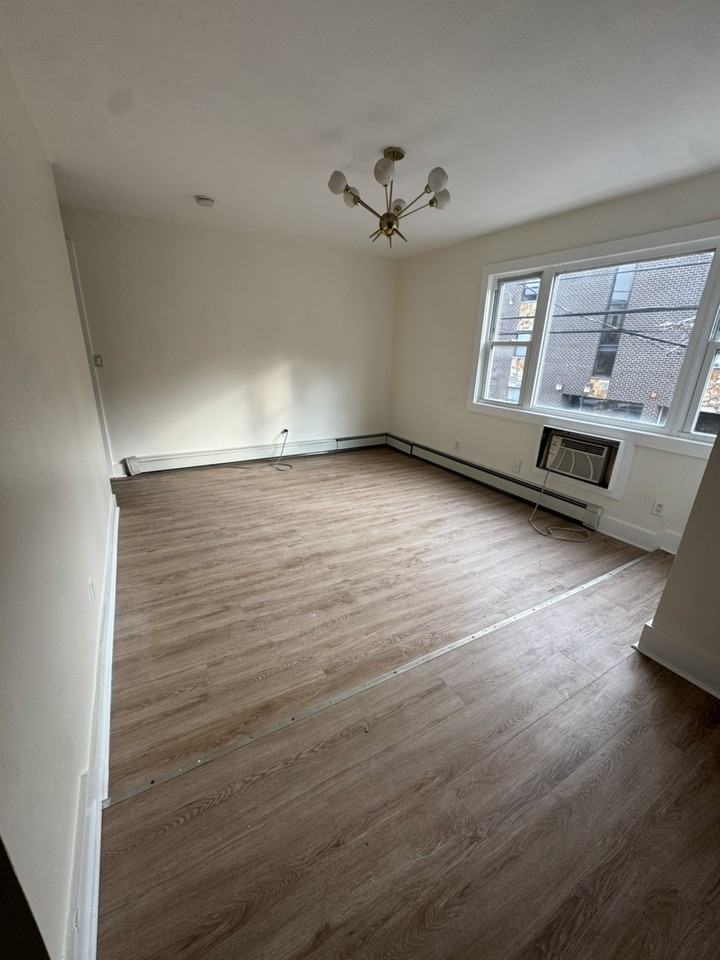 140 71st St - Photo 3 of 13