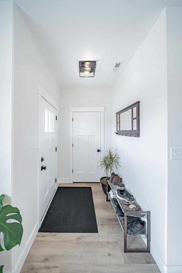 1394 Fremont Ave - Photo 6 of 20