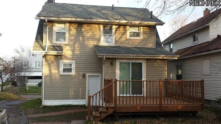1006 Big Falls Ave - Photo 2 of 20
