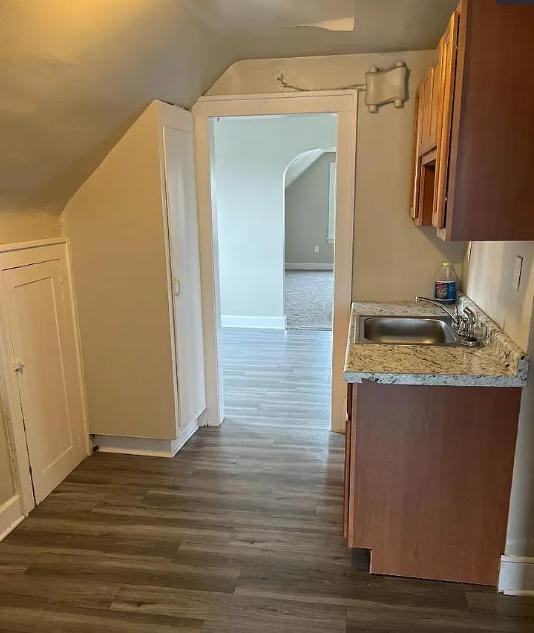 19814 Shawnee Ave - Photo 2 of 11