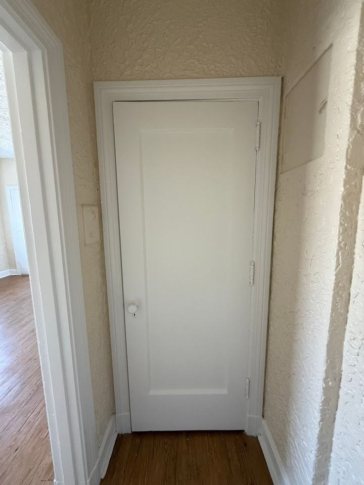 Bayard Manor Apartments - Photo 3 of 50