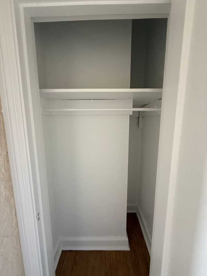 Bayard Manor Apartments - Photo 4 of 50