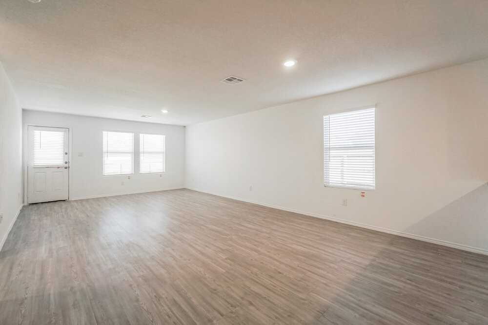 5931 Poolside Park - Photo 5 of 17