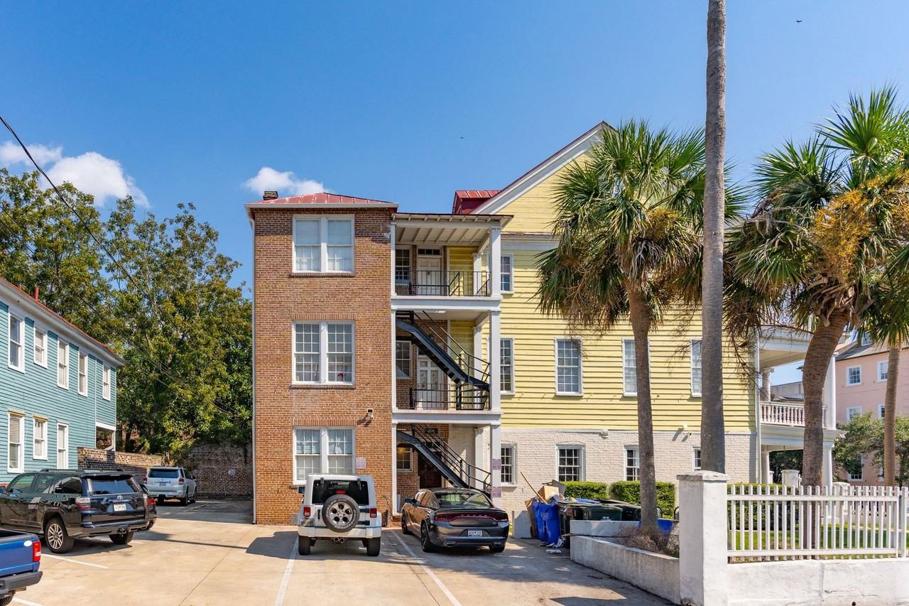 212 Calhoun St #C - Photo 3 of 17