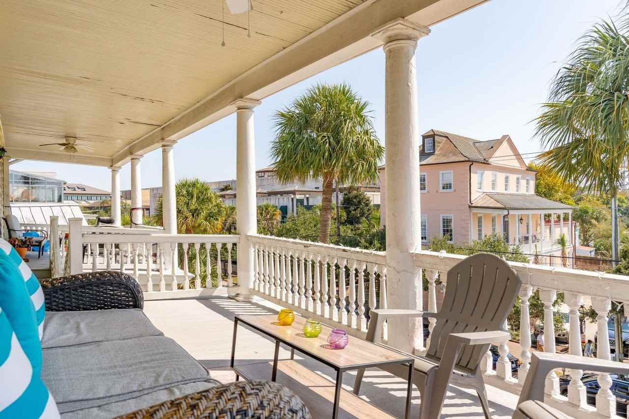 212 Calhoun St #C - Photo 4 of 17