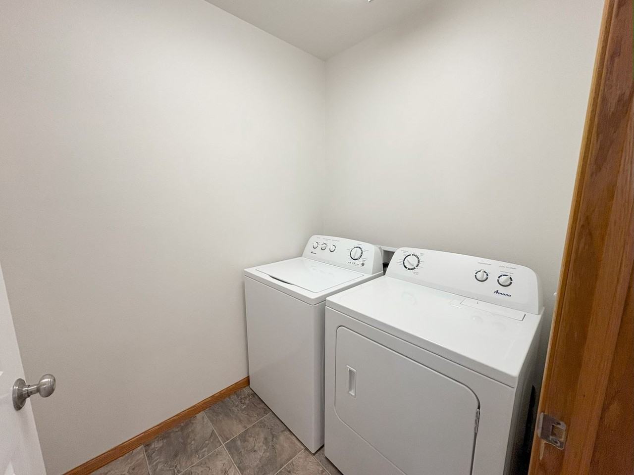 611 3rd Street NW - Photo 7 of 17