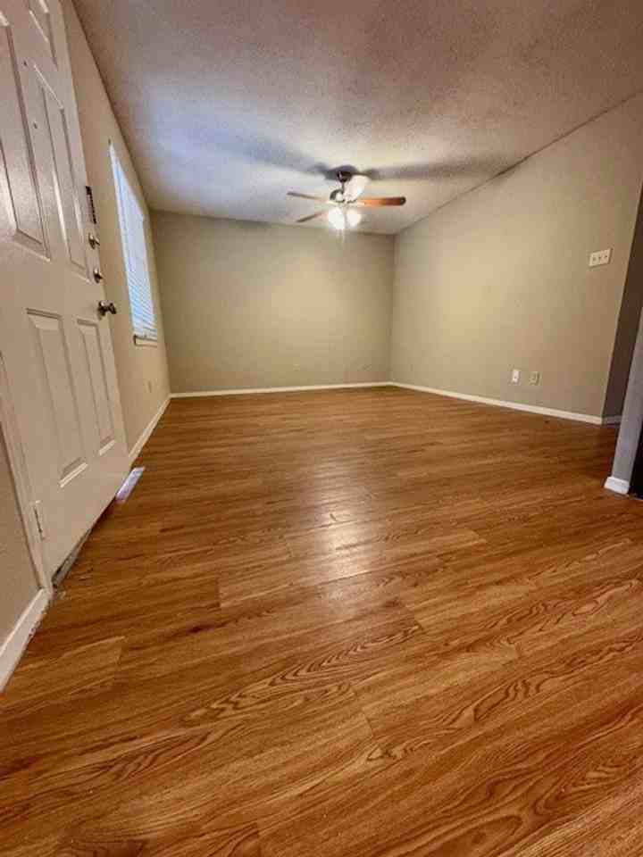 1421 S 12th St #110 - Photo 5 of 9