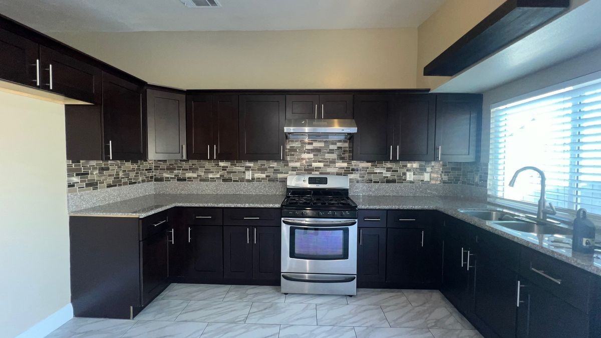 27366 Rustic Ln - Photo 3 of 7