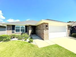 featured image of 4117 Hazelhurst Dr