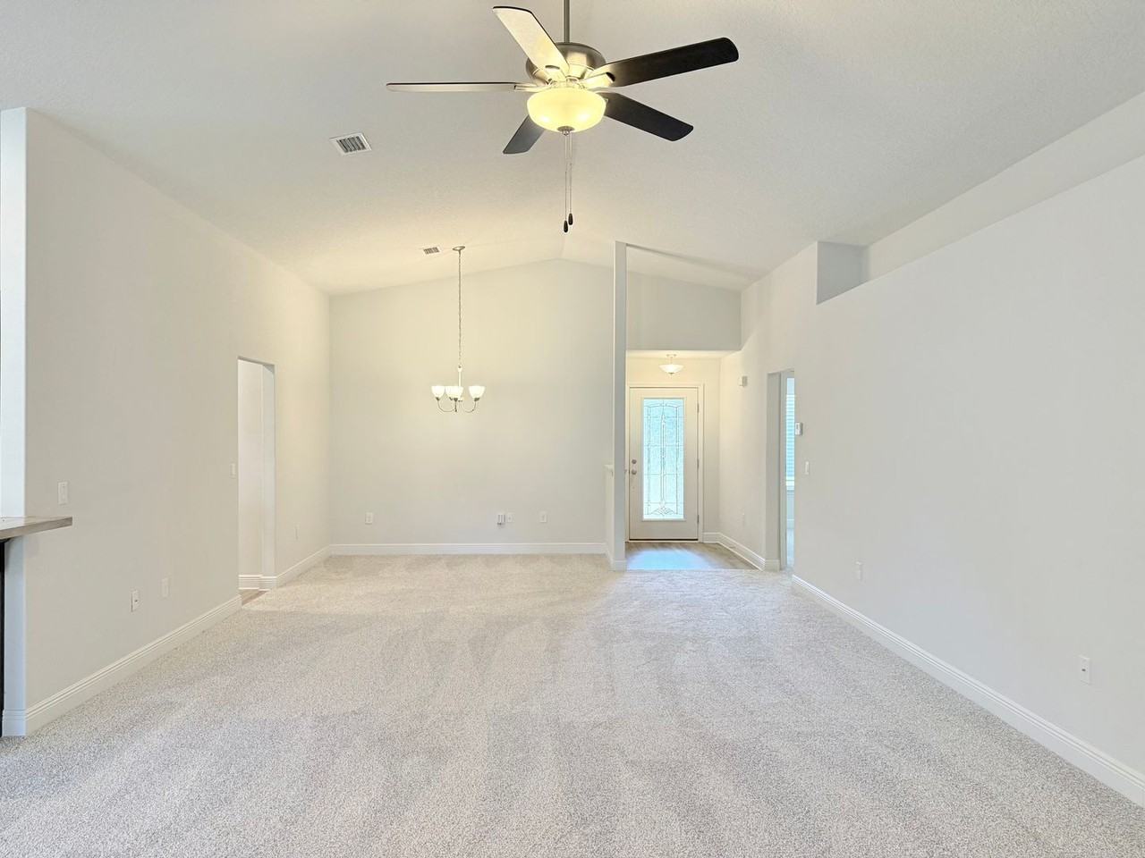 4117 Hazelhurst Dr - Photo 2 of 15