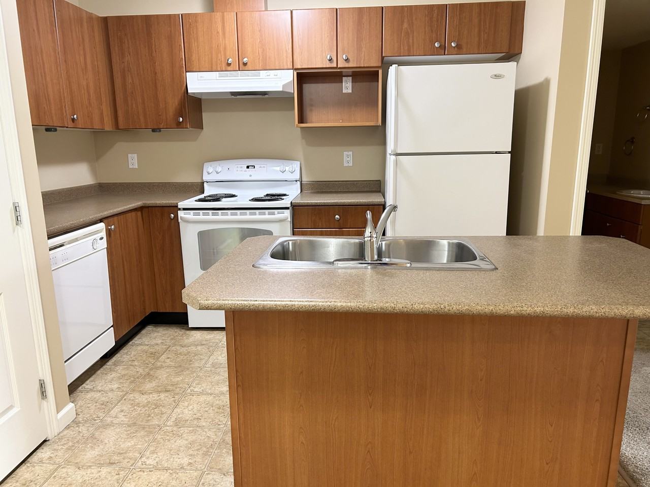 7536 - 7536 Topaz Drive - 216 - Photo 2 of 12