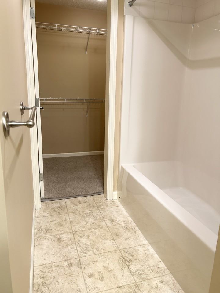 7556 - 7556 Topaz Drive - 109 - Photo 7 of 12