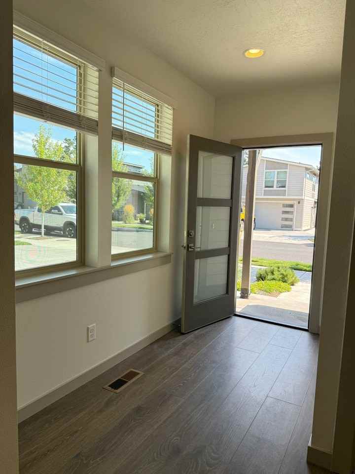 21 Ne Cessna Dr #1 - Photo 2 of 18