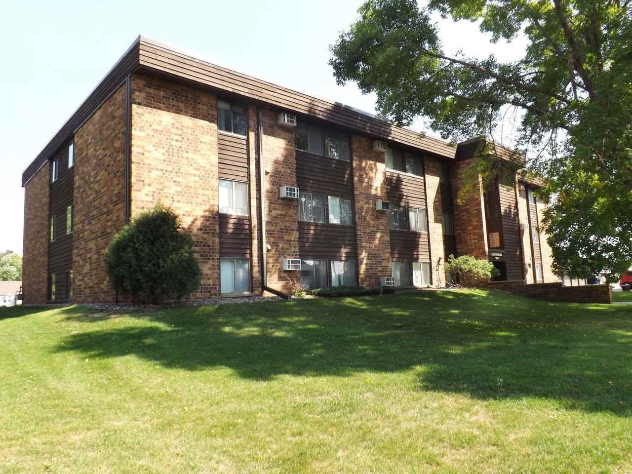 1921 7th St N - Photo 2 of 3