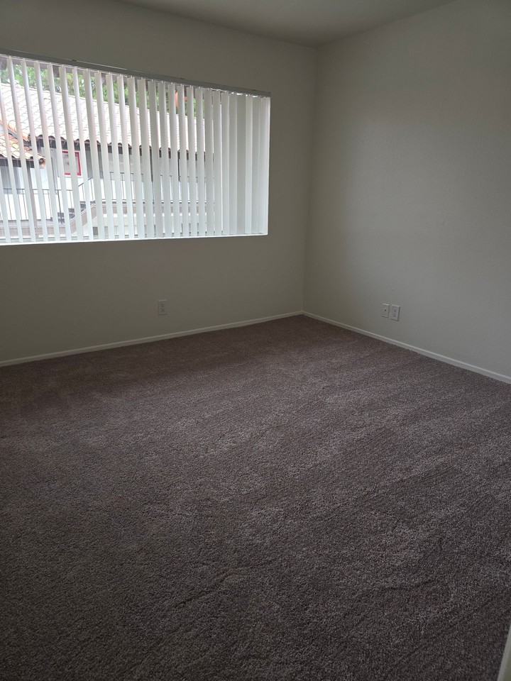 Peninsula Villas - Photo 6 of 11