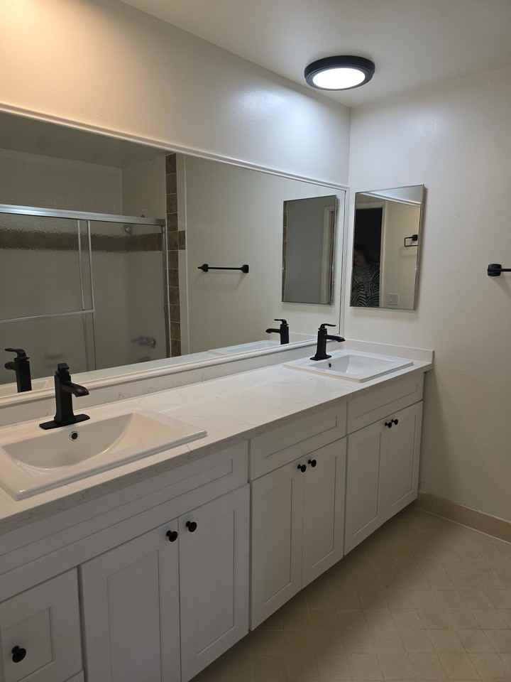 Peninsula Villas - Photo 7 of 11