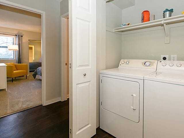 4982 S Ulster St - Photo 7 of 39