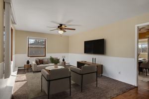 featured image of 526 8th Ave S