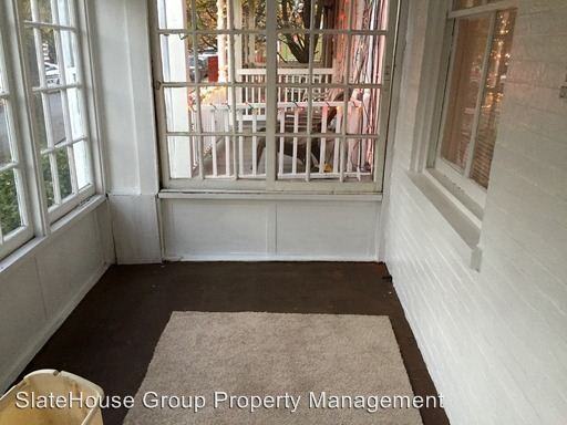 561 Pershing Ave - Photo 3 of 20