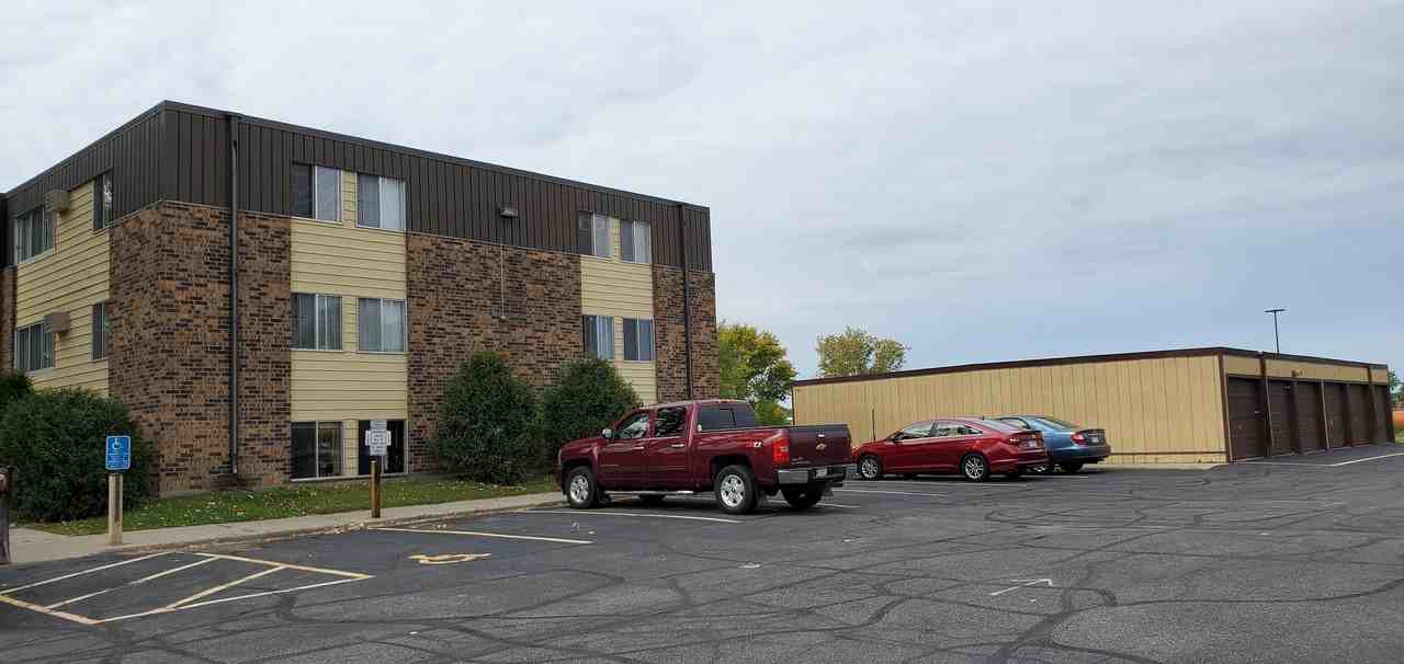 401 7th St S - Photo 3 of 4