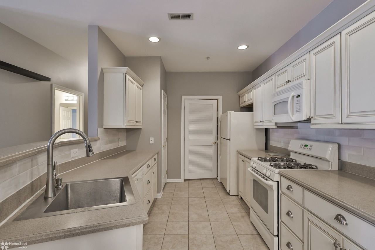 710 Eden Ter - Photo 7 of 25