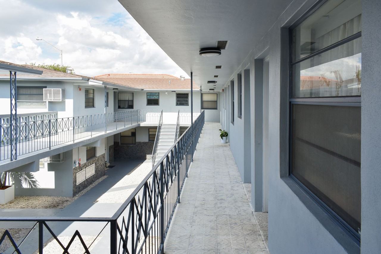 Danielle Apartments - Photo 5 of 11