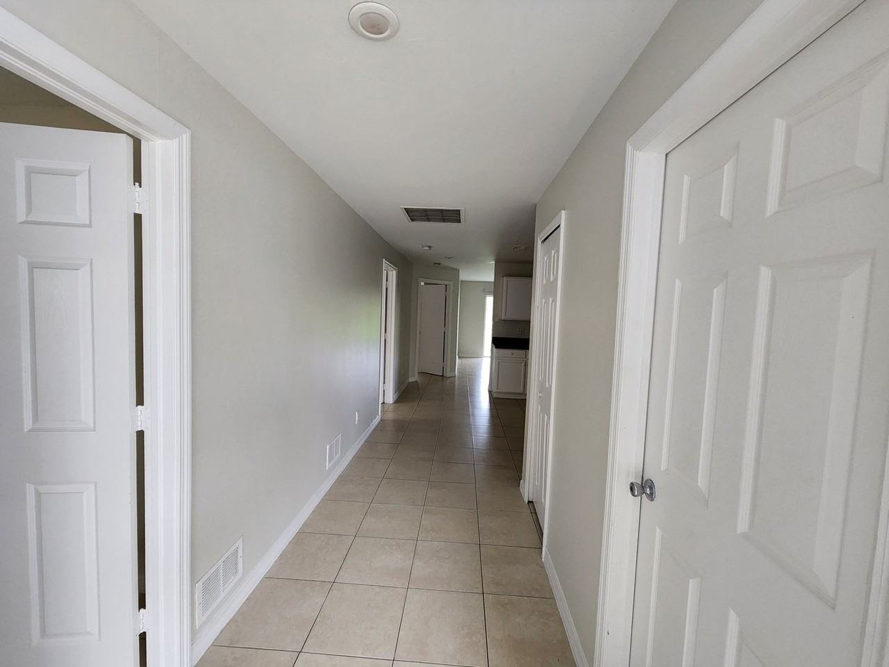 5013-5015 Locke Ln - Photo 3 of 18