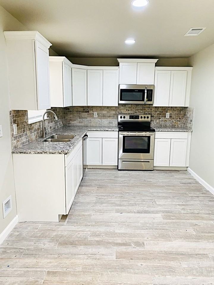 165 Fir Ln - Photo 3 of 12