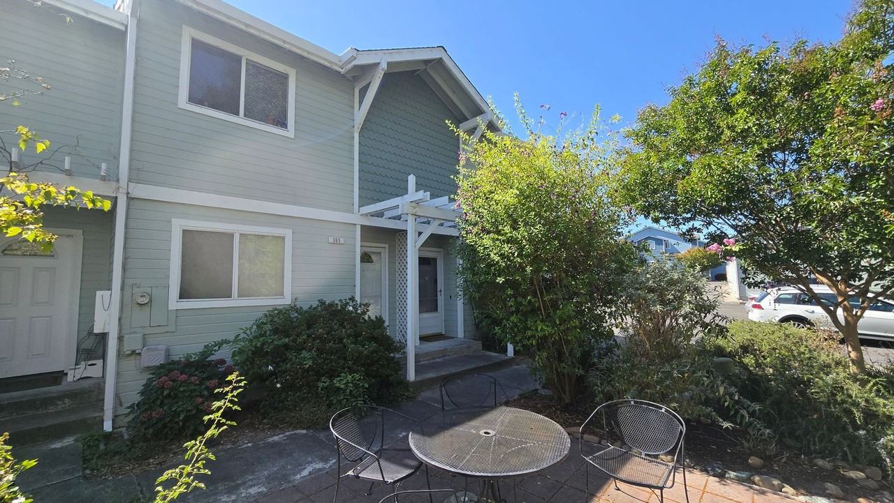 365 N Main St - Photo 2 of 12