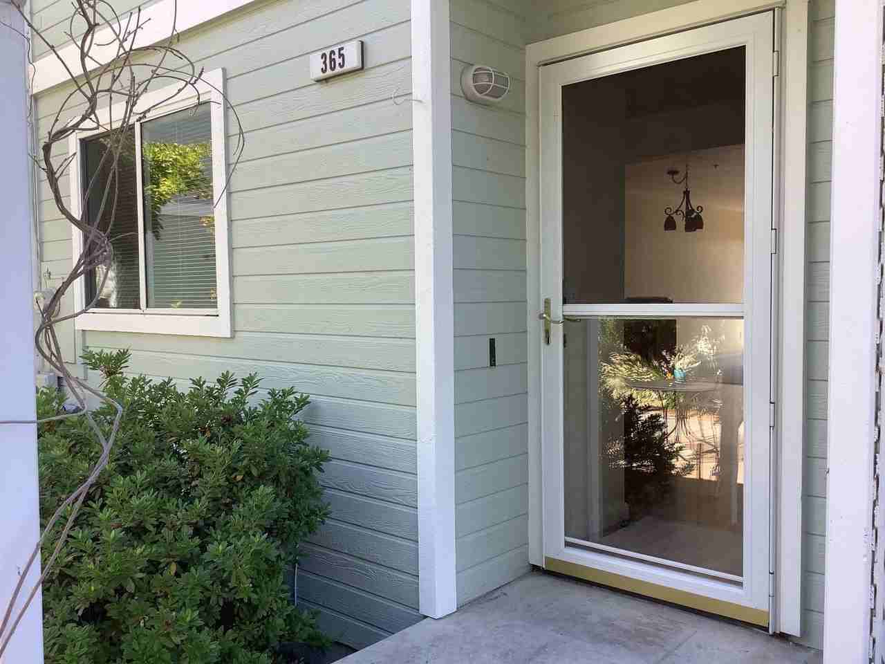 365 N Main St - Photo 3 of 12