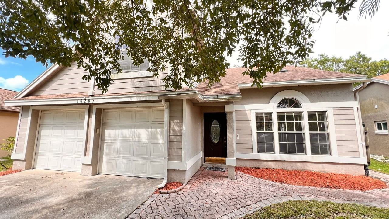 10207 Comfort Cir - Photo 2 of 50