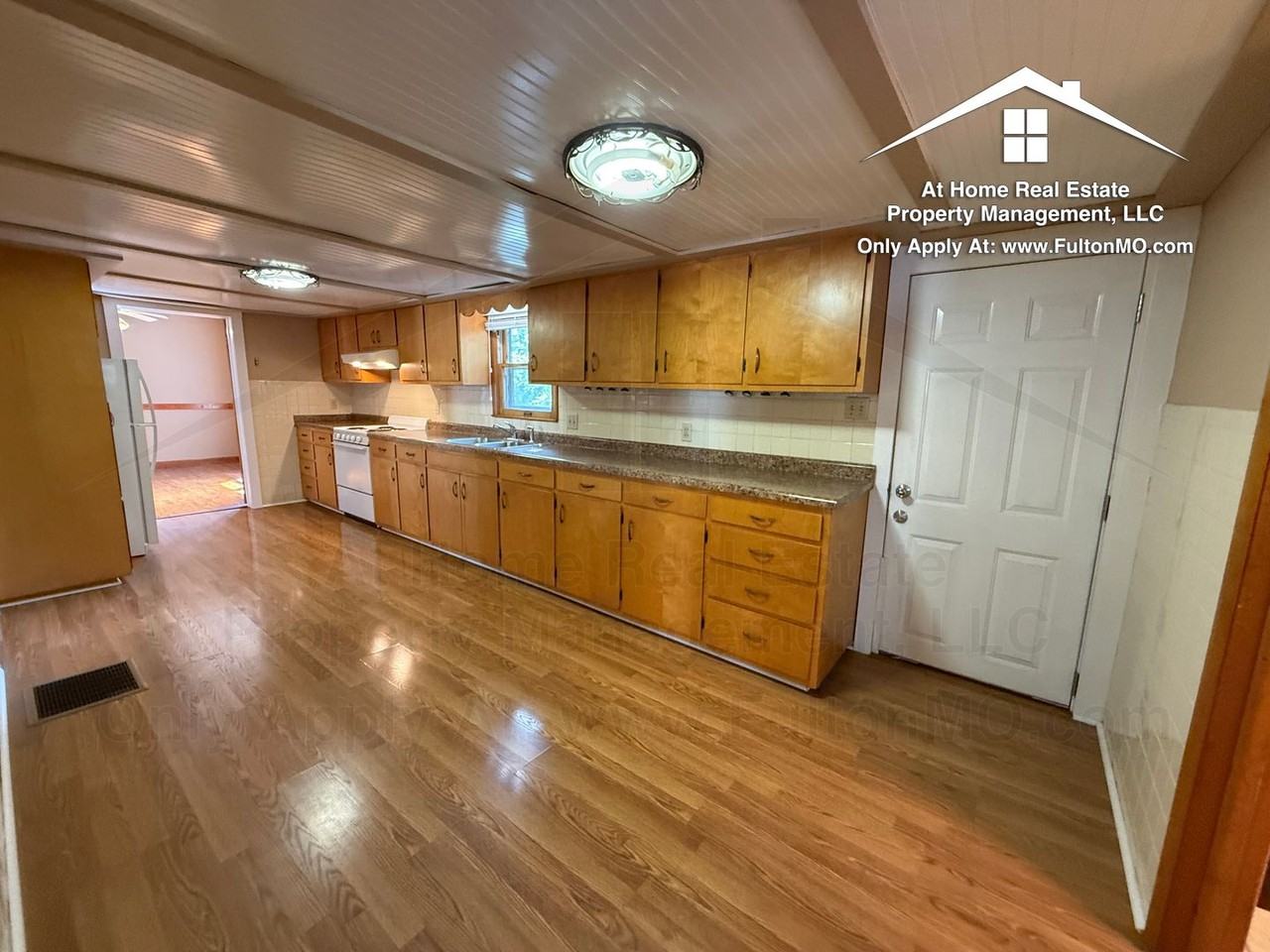 110 West 3rd Street - Photo 6 of 27