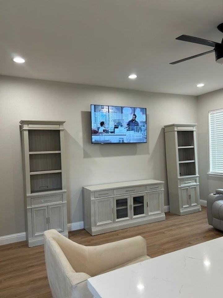 1828 Benefit St - Photo 2 of 12