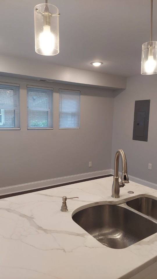 5015 North Capitol, Unit A - Photo 5 of 30